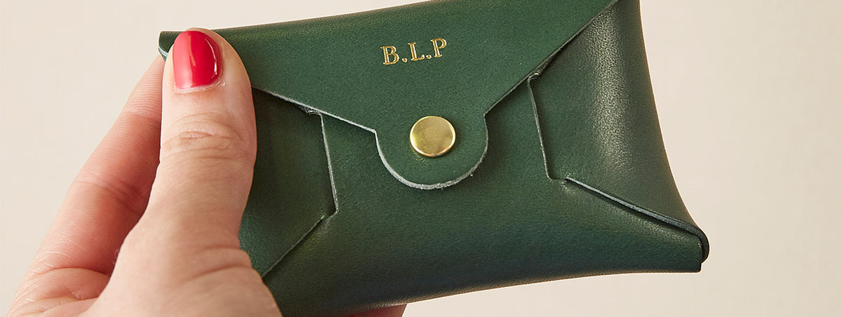 What should I give my girlfriend for Christmas? | Create Gift Love