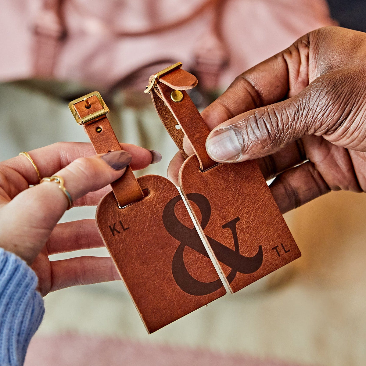Personalised leather luggage tags 2025