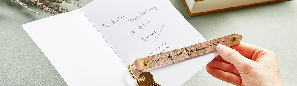 Leather keyring printed with copy of handwriting