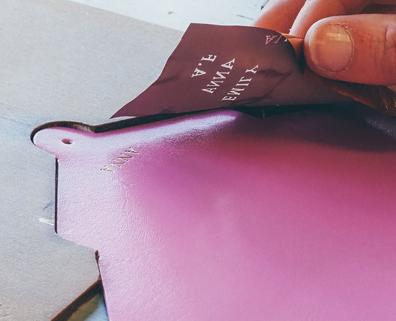 Making of a pink leather purse