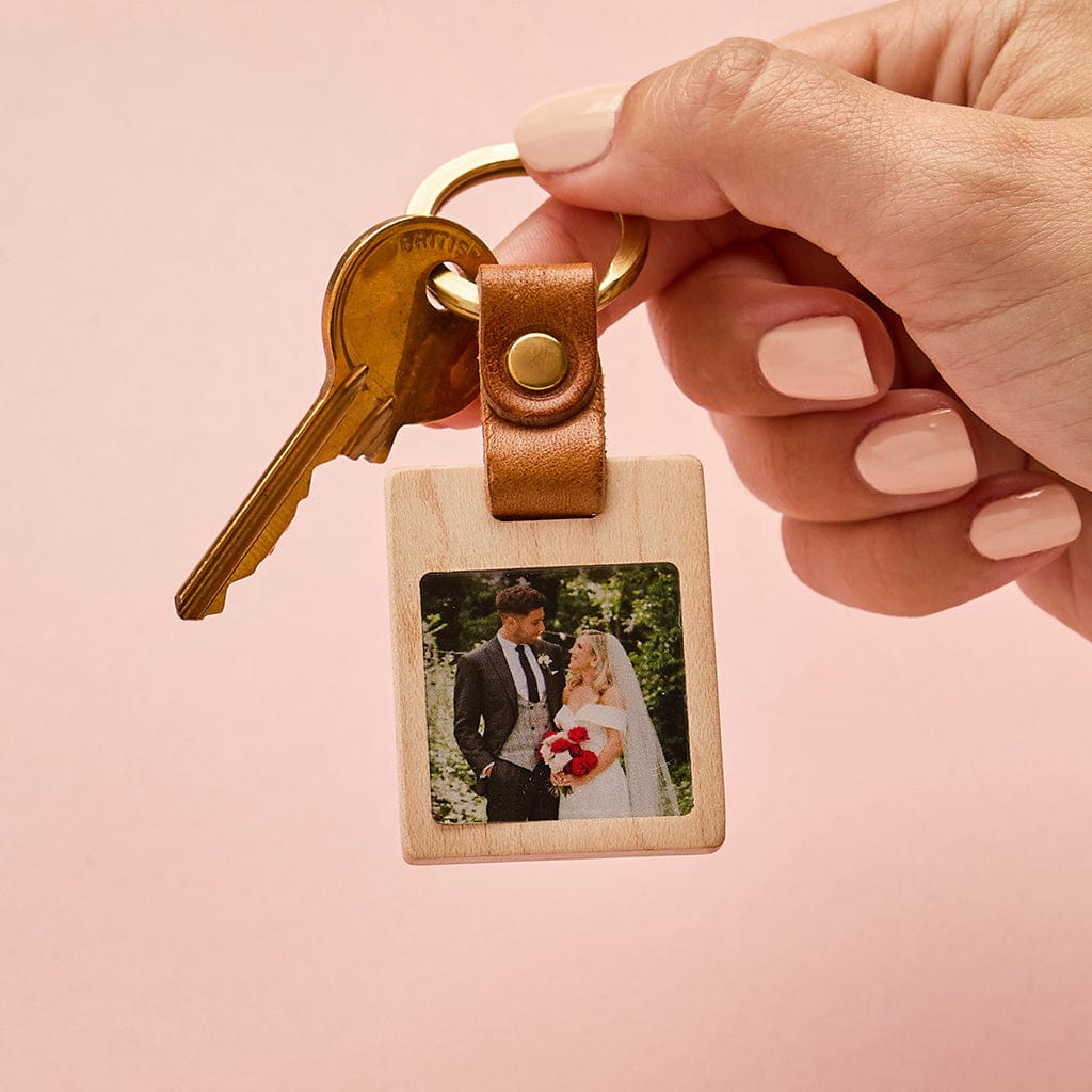 Personalised Engraved Photo Keyrings UK Express Delivery personalised-engraved-photo-keyrings-uk-express-delivery